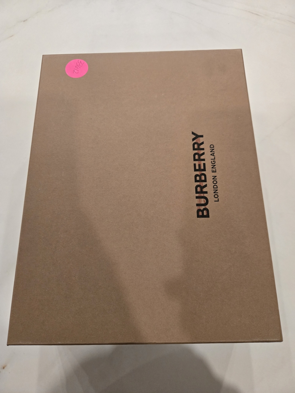 Burberry White Natural Leather Pump Tag - 100 Pump - Picture 4 of 9